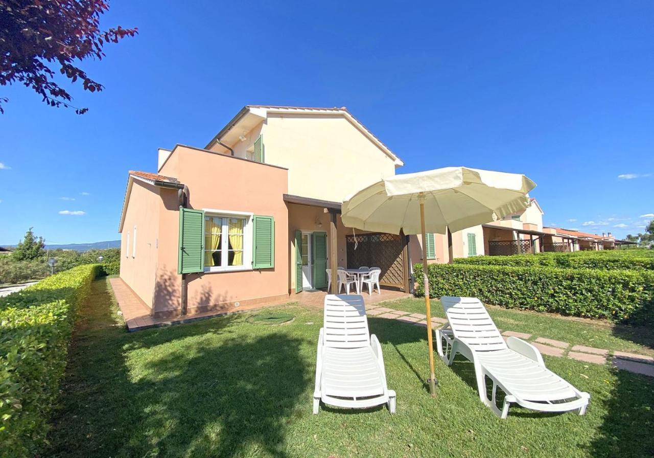 Rosa Dei Venti Aparthotel Vada Exterior foto